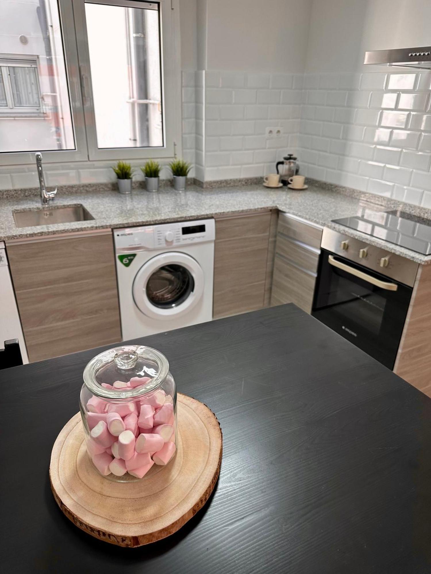 Cozy Flat 5 Mins From The Beach 기욘 외부 사진