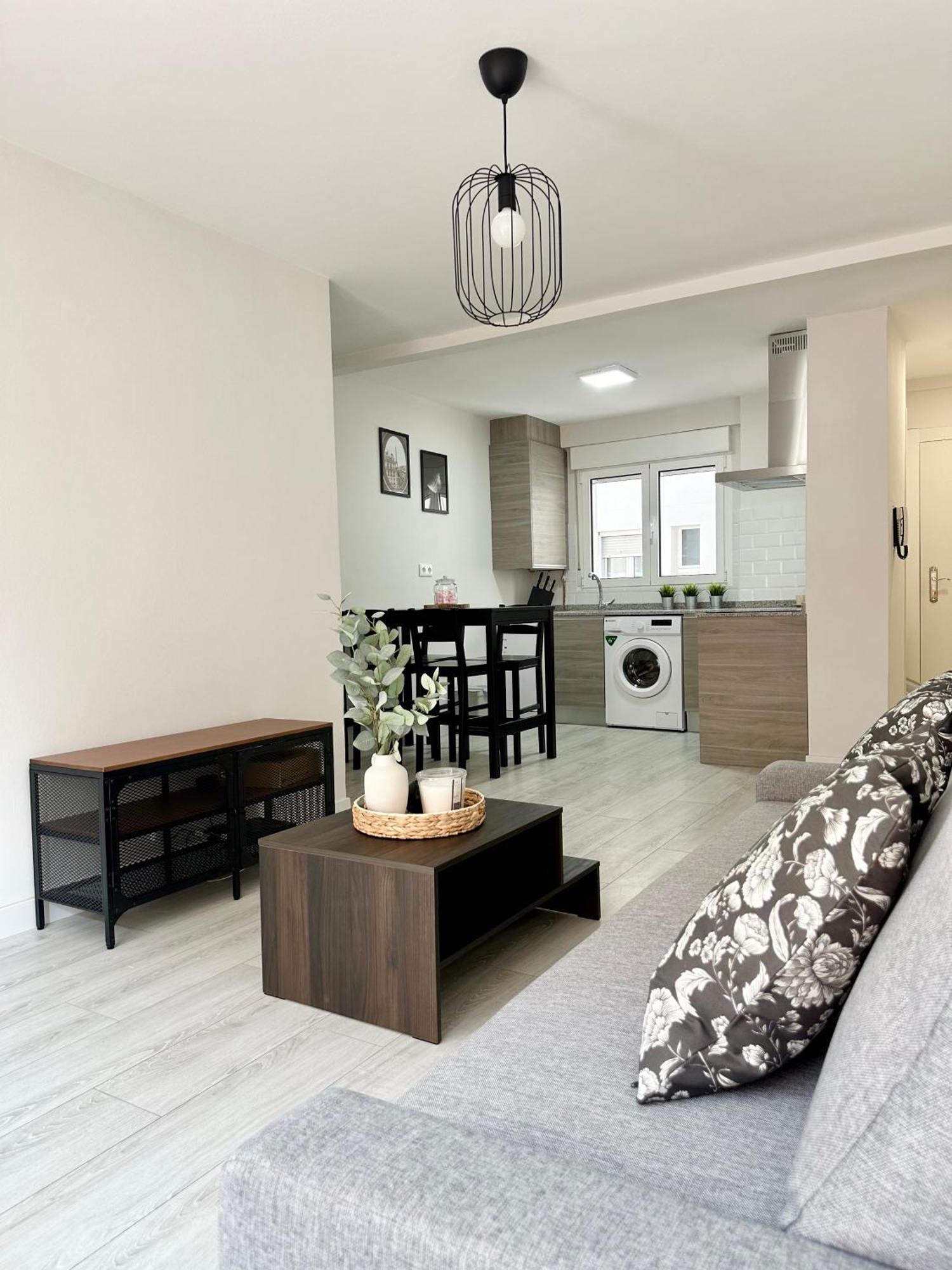 Cozy Flat 5 Mins From The Beach 기욘 외부 사진
